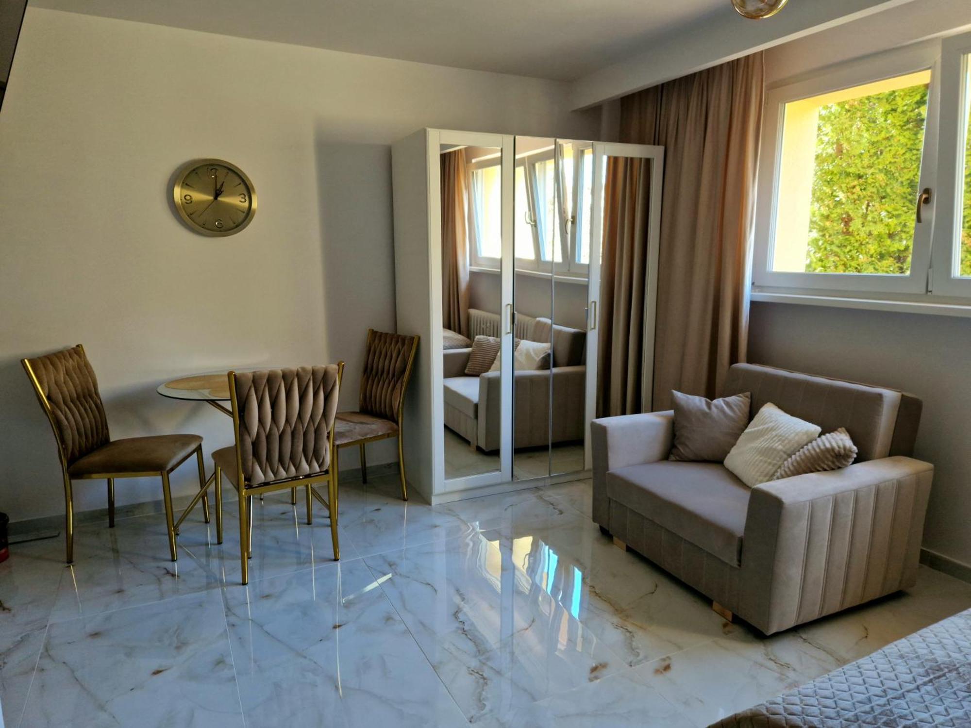 Golden Rose Apartment Klodzko